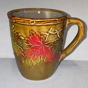 Harvest leaf stoneware mug. 16 oz